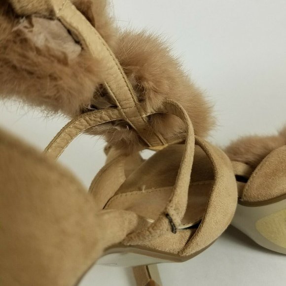 CAPE ROBBIN TAN FAUX SUEDE POM POM HEELS SIZE 8 - Picture 8 of 8